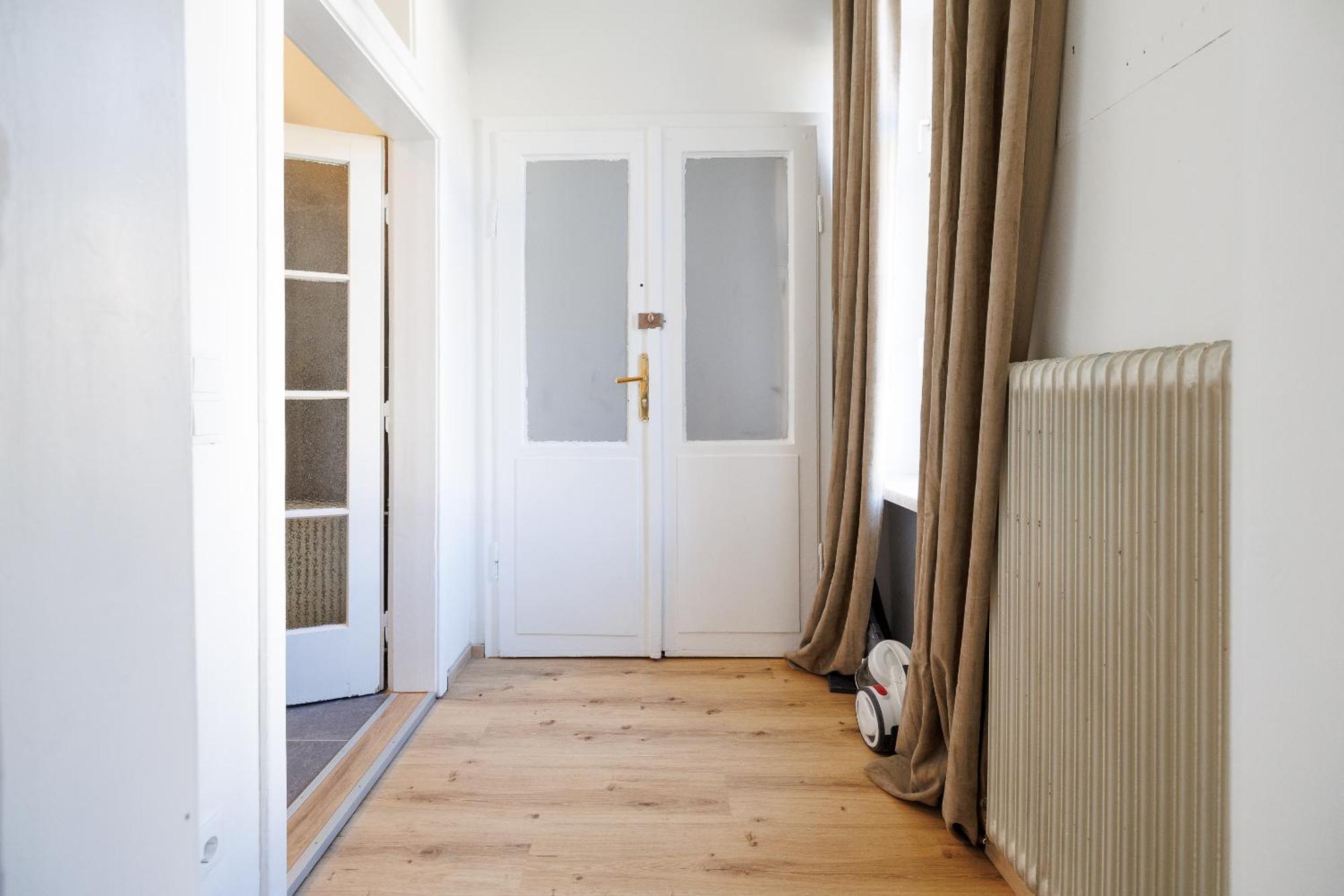 - Hauptbahnhof Apartament *